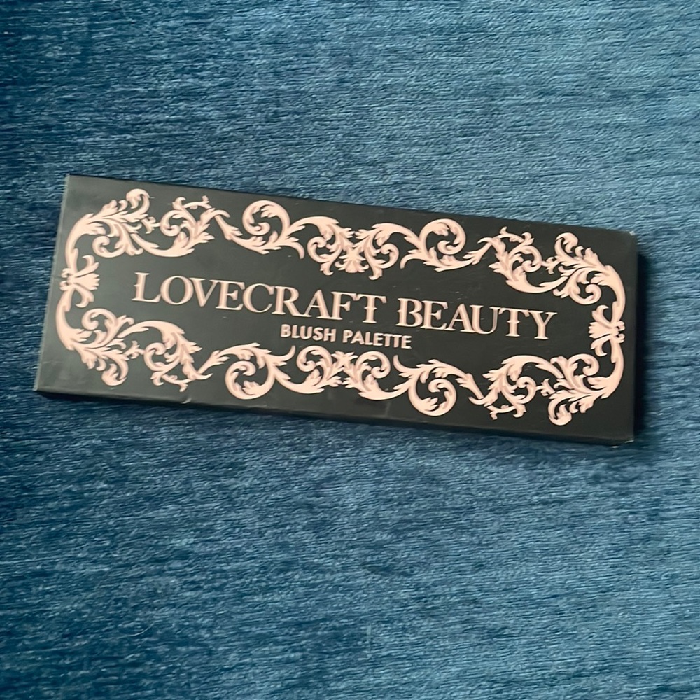 Lovecraft Beauty blush palette